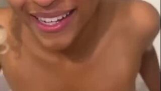 Kalani Rodgers Nude In Bathtub