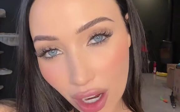 Willow Harper – New video show big tits onlyfans trending